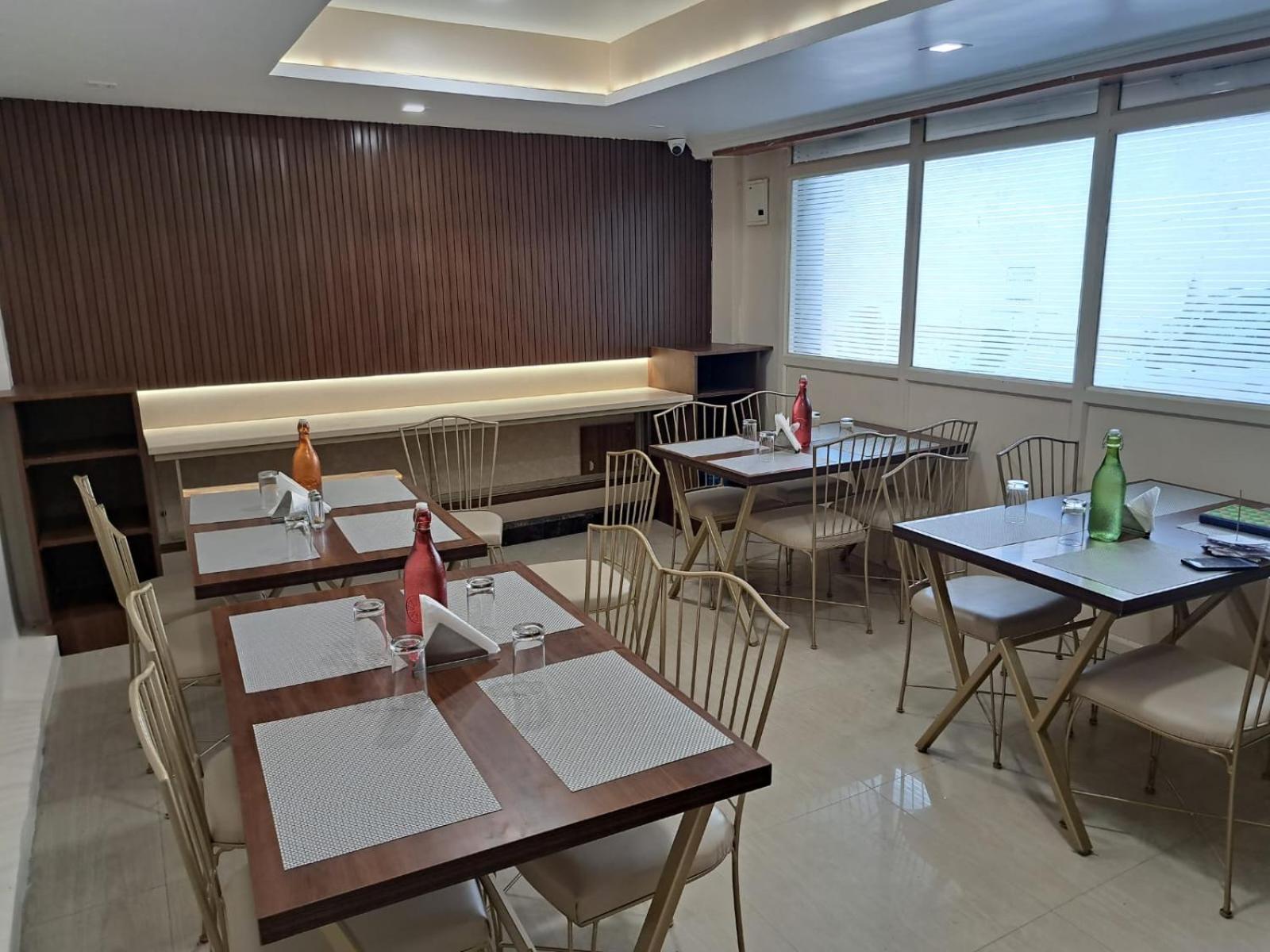 Hotel Mk Grand Varanasi Exterior photo